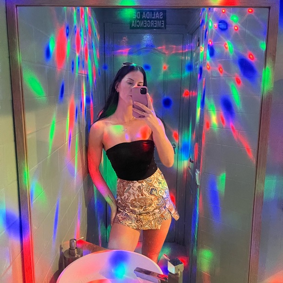 Meet your posher - Picture 1 of 8